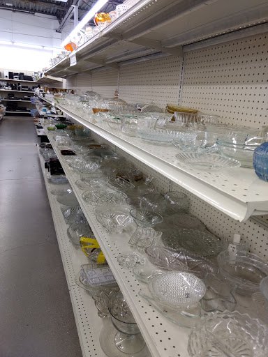 Thrift Store «St. Vincent de Paul Thrift Store and Donation Center», reviews and photos, 813 Main St, Milford, OH 45150, USA