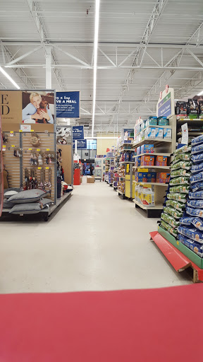 Pet Supply Store «PetSmart», reviews and photos, 278 New Britain Ave, Plainville, CT 06062, USA