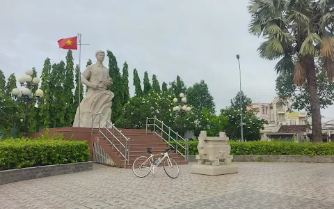 Công viên Tượng đài Nguyễn Thái Bình image
