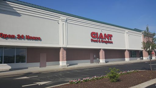 Grocery Store «Giant Food Stores», reviews and photos, 173 Holly Rd, Gilbertsville, PA 19525, USA