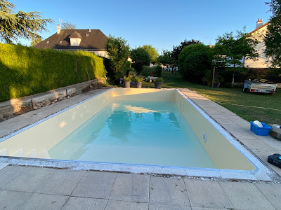 MB5 Piscine à Vergigny