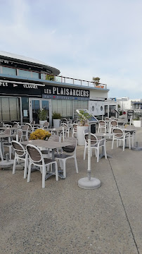 Atmosphère du Restaurant LES PLAISANCIERS à Saint-Quay-Portrieux - n°11