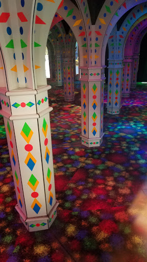 Tourist Attraction «Amazing Mirror Maze», reviews and photos, 353 N E Ct, Bloomington, MN 55425, USA