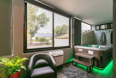 SUIT AND LOVE Location Avec Jacuzzi à Pézenas
