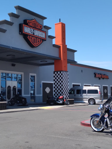 Harley-Davidson Dealer «Oakland Harley-Davidson», reviews and photos, 151 Hegenberger Rd, Oakland, CA 94621, USA
