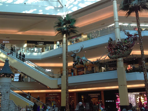 Shopping Mall «Somerset Collection», reviews and photos, 2800 W Big Beaver Rd, Troy, MI 48084, USA