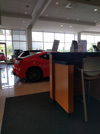 Toyota Dealer «AutoNation Toyota Leesburg», reviews and photos, 1 Cardinal Park Dr SE, Leesburg, VA 20175, USA