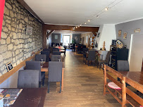 Atmosphère du Bar Restaurant Pizzeria des Cascades à Bonlieu - n°3