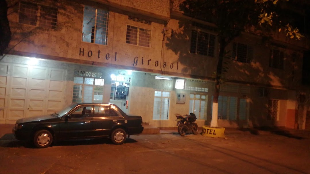 Hotel Girasol