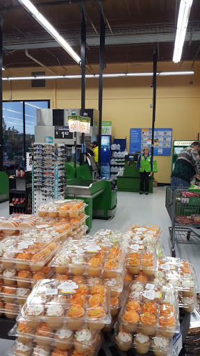 Supermarket «Walmart Neighborhood Market», reviews and photos, 15600 SE McLoughlin Blvd, Milwaukie, OR 97267, USA