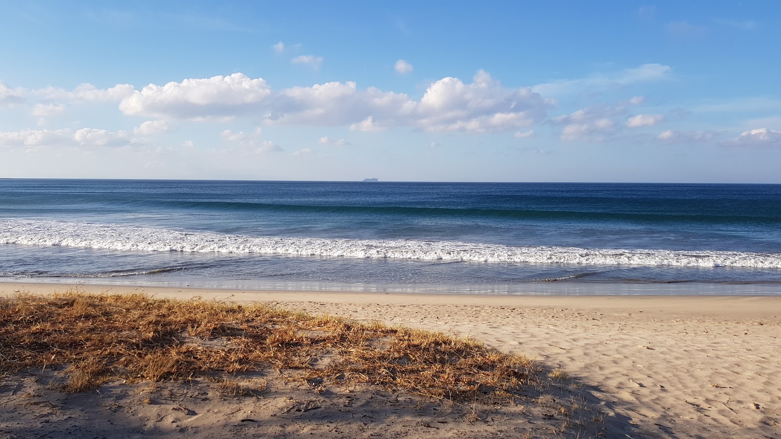 Zdjęcie Plaża San Lorenzo - popularne miejsce wśród znawców relaksu