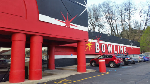 Bowling Alley «Bowlero Wallington», reviews and photos, 299 Paterson Ave, Wallington, NJ 07057, USA