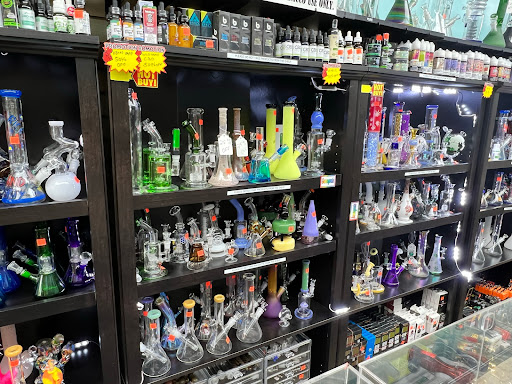 Tobacco Shop «Smokers Heaven KC», reviews and photos, 10145 Wornall Rd, Kansas City, MO 64114, USA