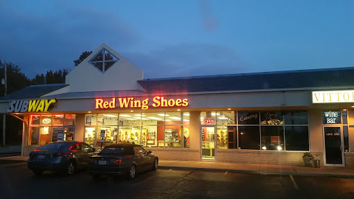 Shoe Store «Red Wing», reviews and photos, 29670 Euclid Ave Ste D, Wickliffe, OH 44092, USA