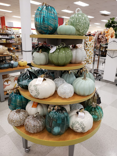 Department Store «T.J. Maxx», reviews and photos, 2003 N Eastman Rd #60, Kingsport, TN 37660, USA