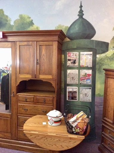 Thrift Store «Assistance League Thrift Shop», reviews and photos, 2100 E 4th St, Long Beach, CA 90814, USA