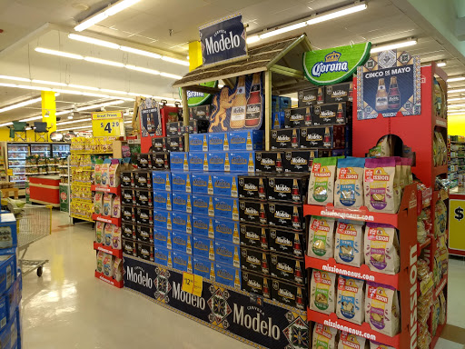 Shopping Mall «Tropicaire Shopping Center», reviews and photos, 7751 Bird Rd, Miami, FL 33155, USA