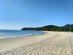 Teluk Kalong Beach'in fotoğrafı düz ve uzun ile birlikte