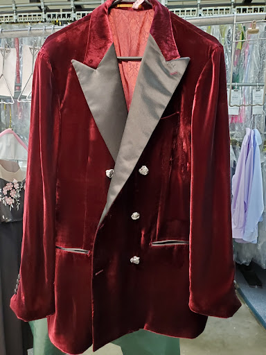 Dry Cleaner «Professional Cleaners», reviews and photos, 6000 Medlock Bridge Pkwy A-100, Johns Creek, GA 30022, USA