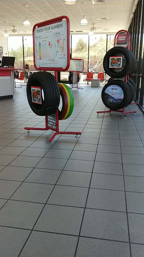 Tire Shop «Discount Tire Store - Fountain Hills, AZ», reviews and photos, 16745 E Shea Blvd, Fountain Hills, AZ 85268, USA
