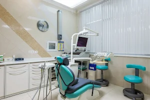 Стоматология МираДент | Отбеливание зубов, виниры, лечение кариеса Тёплый Стан image
