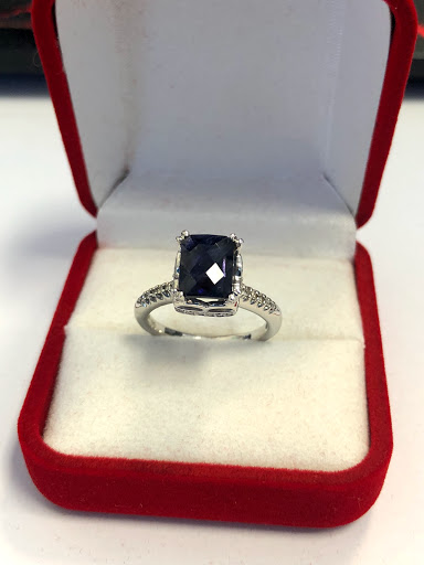 Jewelry Buyer «Lucky 7 Gold & CONSIGNMENT», reviews and photos, 1425 Bayshore Rd, Villas, NJ 08251, USA