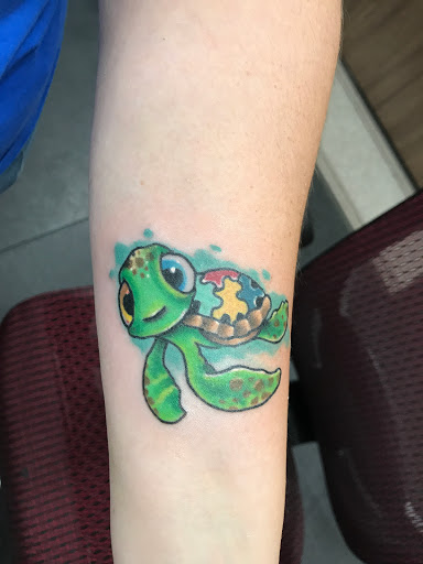 Tattoo Shop «Fox Tattoo Parlor & Gallery», reviews and photos, 3045-B SE 3rd Ave, Ocala, FL 34471, USA