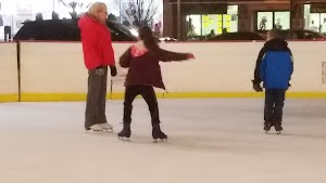 Glen Burnie Outdoor Ice Skating - photo 38