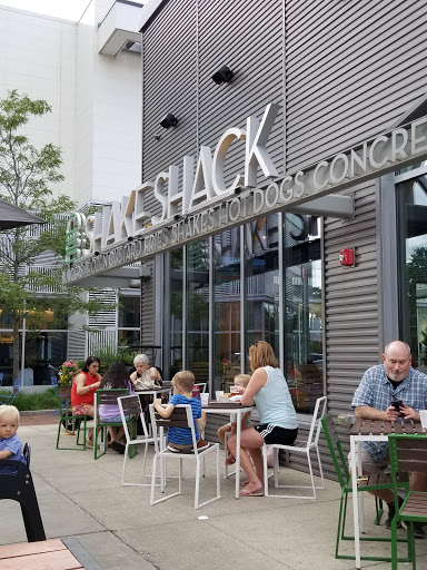 Movie Theater «Showcase SuperLux», reviews and photos, 55 Boylston St, Chestnut Hill, MA 02467, USA