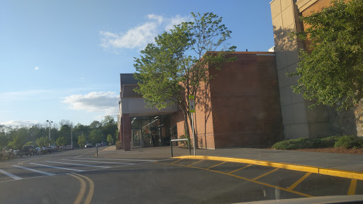 Shopping Mall «North Andover Mall», reviews and photos, 350 Winthrop Ave, North Andover, MA 01845, USA