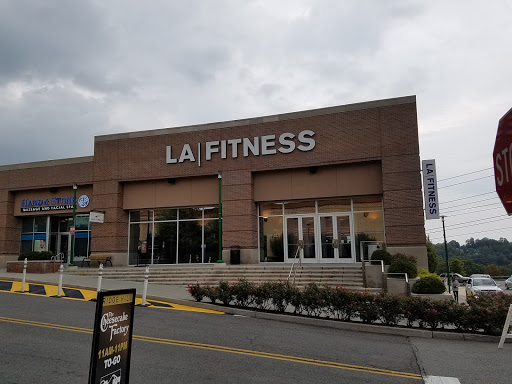 LA Fitness image 3