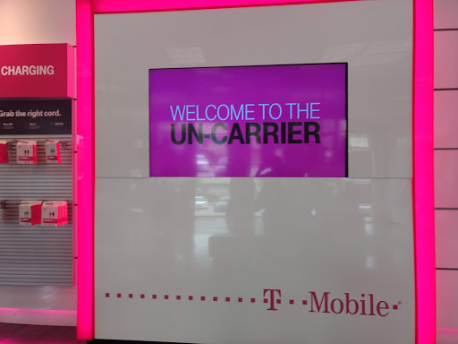 Cell Phone Store «T-Mobile», reviews and photos, 100 Promenade Pkwy A, Fayetteville, GA 30214, USA