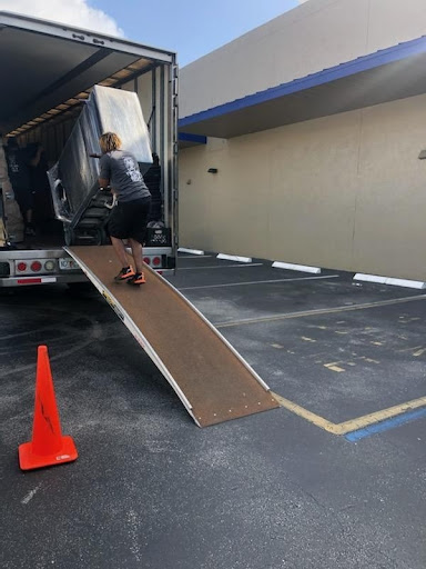 Moving and Storage Service «Two Men and a Truck», reviews and photos, 11952 Miramar Pkwy, Miramar, FL 33025, USA