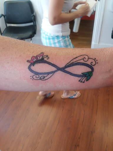 Endless Ink Tattoo, 1509 US-209, Brodheadsville, PA 18322, USA, 