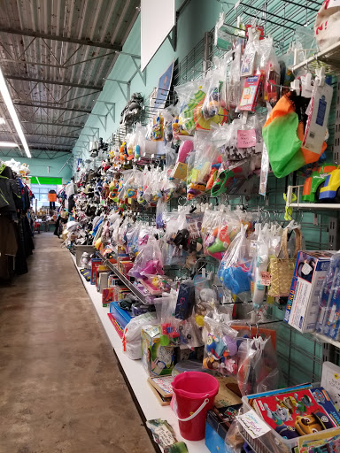 Thrift Store «Family Tree Resale», reviews and photos, 5066 N Lincoln Ave, Chicago, IL 60625, USA