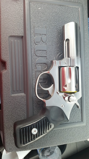 Sporting Goods Store «Buck Shot Sporting Goods», reviews and photos, 1606 IN-38, New Castle, IN 47362, USA