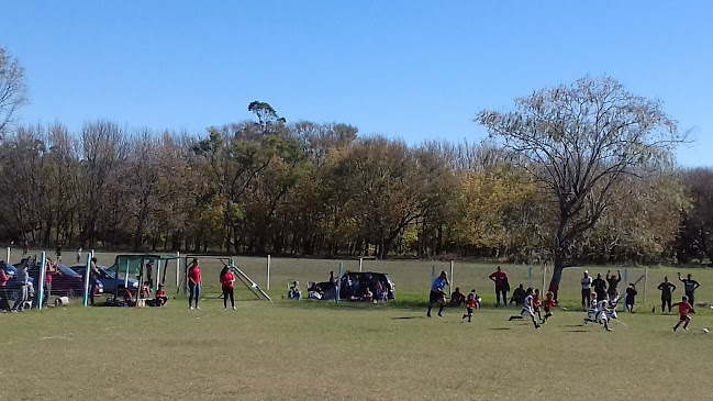 Opiniones de Complejo de Club Sportivo Huracán en Ciudad de la Costa - Campo de fútbol