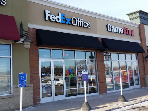 FedEx Office Print & Ship Center, 599 Northtown Dr NE #300, Blaine, MN 55434, USA, 