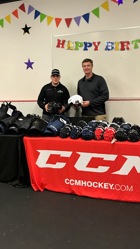 Hockey Supply Store «Hamden Sport», reviews and photos, 2858 Whitney Ave, Hamden, CT 06518, USA