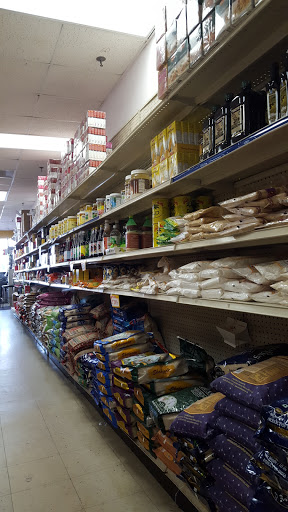 Supermarket «Bismillah Super Market», reviews and photos, 475 W Boughton Rd, Bolingbrook, IL 60440, USA