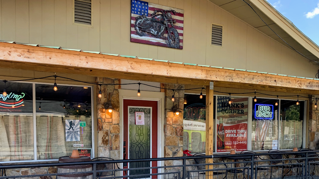 Hank's Corner Grille 37387