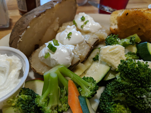 Cafe «The Good Harvest Cafe», reviews and photos, 575 US Hwy 101 S, Crescent City, CA 95531, USA