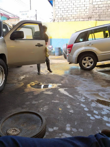 LAVADORA Y CAMBIO DE ACEITE "MAXIMA" - Servicio de lavado de coches