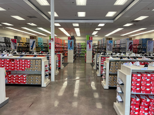 Shoe Store «Rack Room Shoes», reviews and photos, 12840 Walker Branch Rd #100, Charlotte, NC 28273, USA