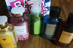 Bath & Body Works image