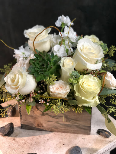 Florist «Wishing Well Floral», reviews and photos, 5656 Hood St #108, West Linn, OR 97068, USA