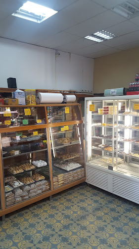 Opiniones de Panaderia Nueva Darsena en Montevideo - Tienda de ultramarinos