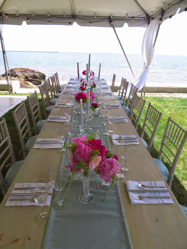 Florist «Guilford White House Florist», reviews and photos, 966 Boston Post Rd, Guilford, CT 06437, USA