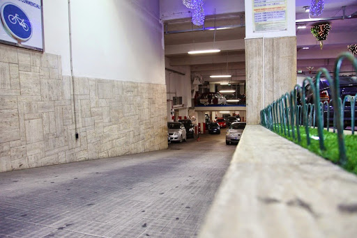 Super Garage - Parcheggio Napoli.