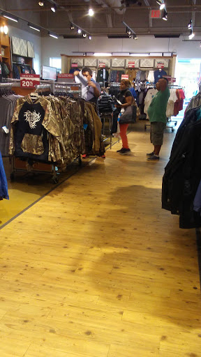 Sportswear Store «Columbia Sportswear Outlet Store at Houston Premium Outlets», reviews and photos, 29300 Hempstead Rd, Cypress, TX 77433, USA